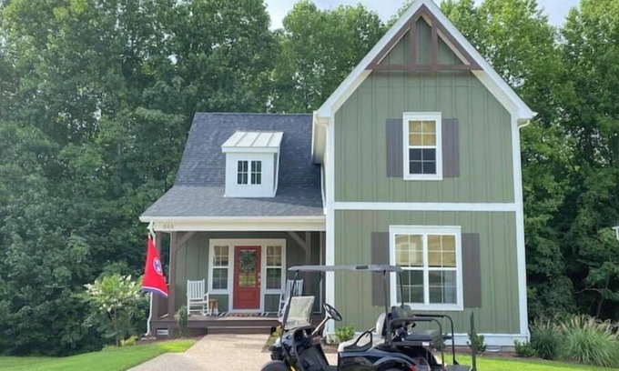 Tullahoma House | Rooted Lake Cottage w/Golf Cart - NEW to VRBO!