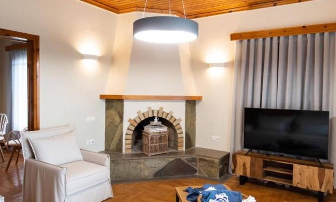 Nikiana House | Rosa House Upstairs Lefkada — AV Properties