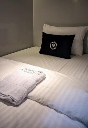 Central Yogyakarta Hotel | Rosalyne Sleepbox Tugu Kranggan