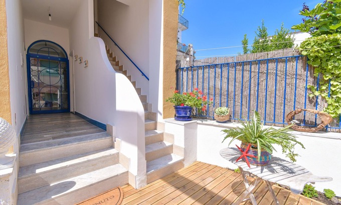 Ischia Porto Bed & Breakfast | Rosanna Maison B&B