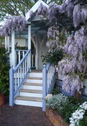 Richmond Bed & Breakfast | Rose Cottage B&B