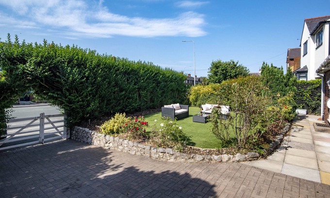 Chester House | Rose Cottage
