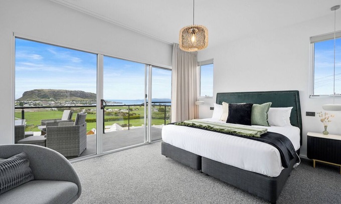 Stanley Villa | Rose's Villa