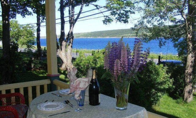 Harbour Grace Bed & Breakfast | Rothesay House Heritage Inn B&B