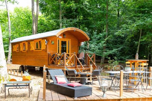 Sainte-Opportune-du-Bosc House | Roulotte Les Deux Geais
