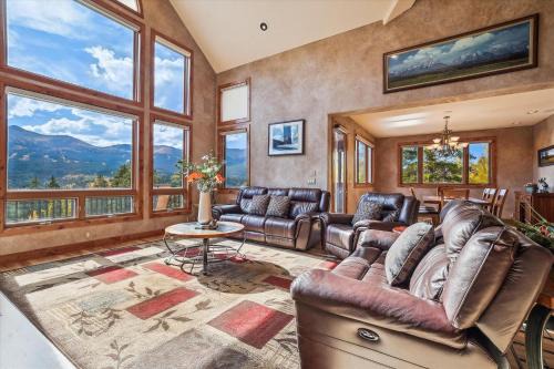 The Highlands House | Rounds Retreat home