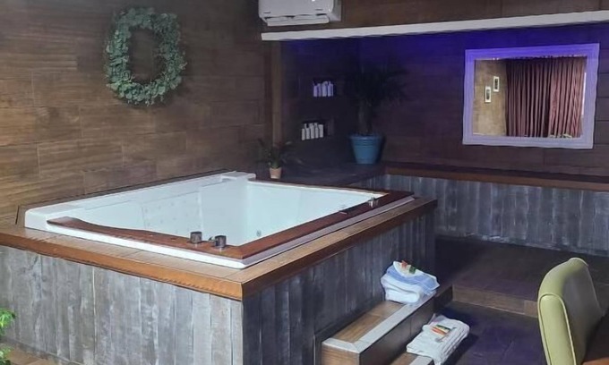 Southern View Hotel | Route 66 Hotel, Springfield, Illinois