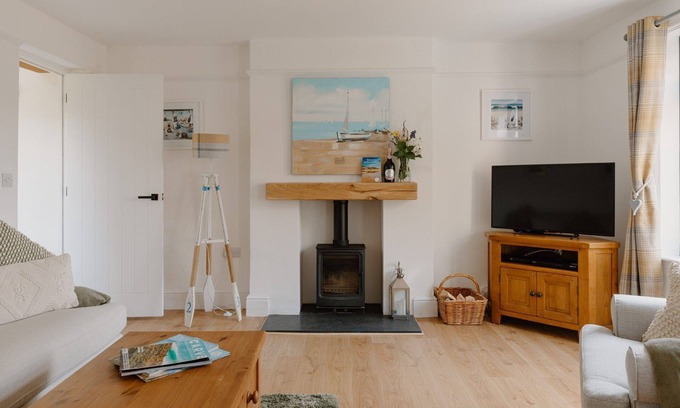 Croyde Cottage | Rowan Cottage - Sleeps 4 in Croyde