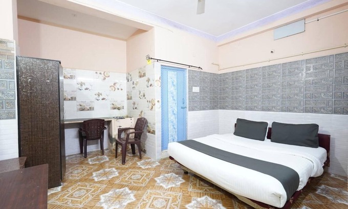Katpadi Hotel | Royal Park