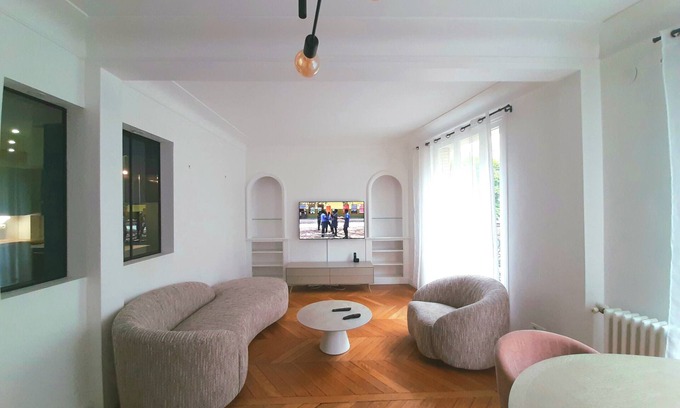 16th Arrondissement Apartment | Rue Eugène Delacroix - Paris 16 - 416035