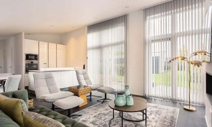 Wemeldinge House | Ruisweg 70 by Interhome