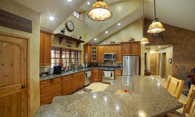 Stevensville House | Runnin' Bear Ranch