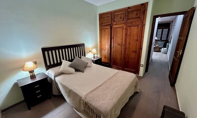Oballo Cottage | Rural apartment at the gates of Muniellos with mountain views