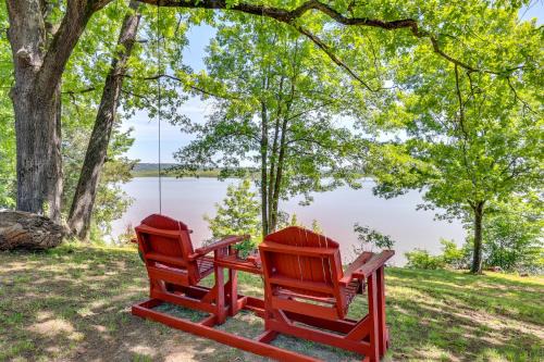Scranton House | Rural Arkansas Vacation Rental with Lake Access
