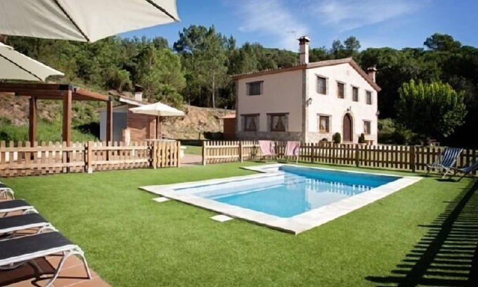 Gualba Cottage | Rural house (full rental) Cal Moro for 14-16 people