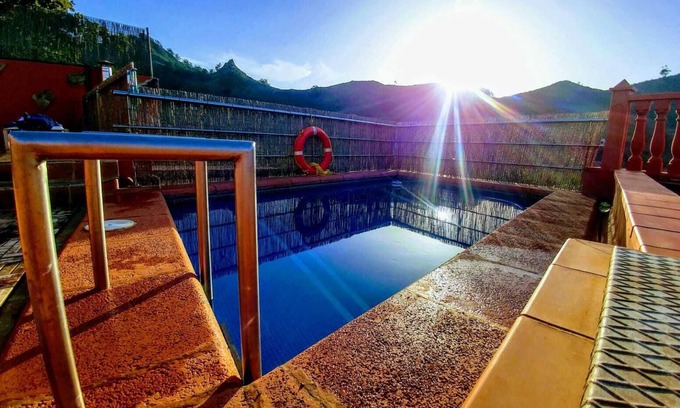 Tegueste Cottage | Rural house in a valley with sea views and swimming pool.