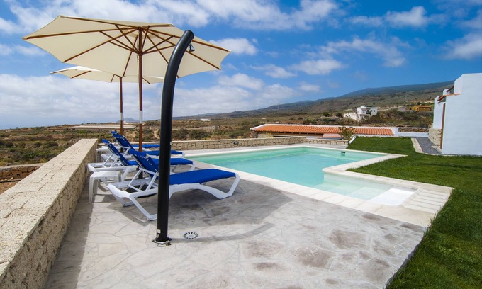 Los Gavilanes House | Rural House with Pool with wonderful views