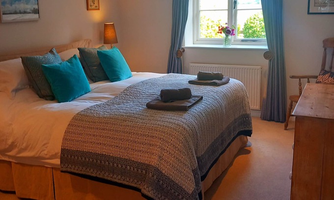 Malton House | Rural peace & luxury near Malton, beautiful barn, stunning views, woodburner