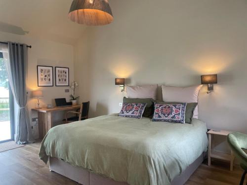Stoke Bardolph Apartment | Rural Retreat, 1 bed, sleeps 2 near Bleasby