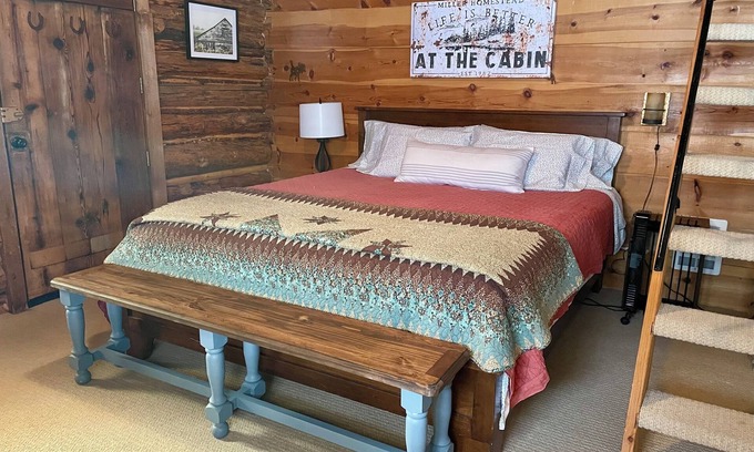 Moose Wilson Road House | Rustic 1-Bedroom Cabin near Teton Village