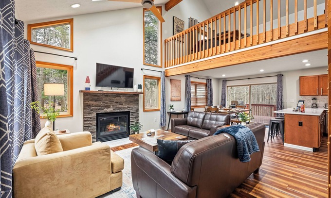 Gouldsboro House | Rustic-Chic Escape w/Hot Tub, Fireplace & Nature Views | Pine Woods Loft