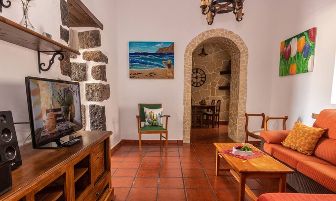 Teguise Cottage | Rustic House Los Dragos