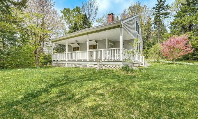 Wilmington Cottage | Rustic Marlboro Cottage: 4 Mi to Lake Raponda!