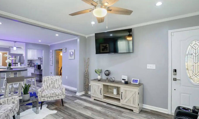 Jackson Bed & Breakfast | Rustic Modern Home w/Luxurious Gazebo