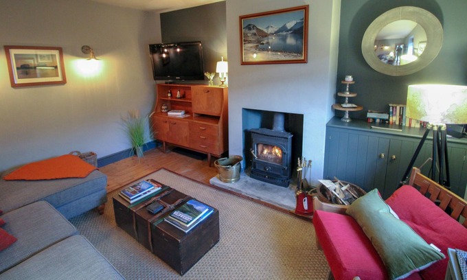 Talkin Cottage | Rycroft, Talkin has 2 double bedrooms close to Hadrian's Wall and Talkin Tarn