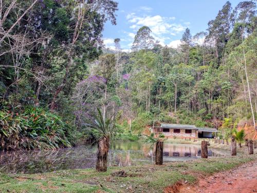 Santa Teresa House | Sítio das Águas