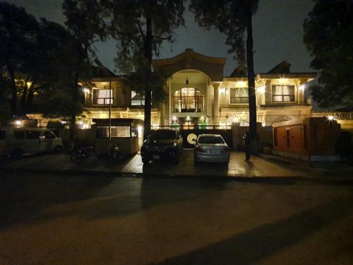 F-6 Sector Bed & Breakfast | S Chalet Islamabad