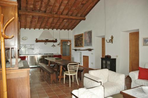 Abbadia a Isola Apartment | S.M. ABBADIA