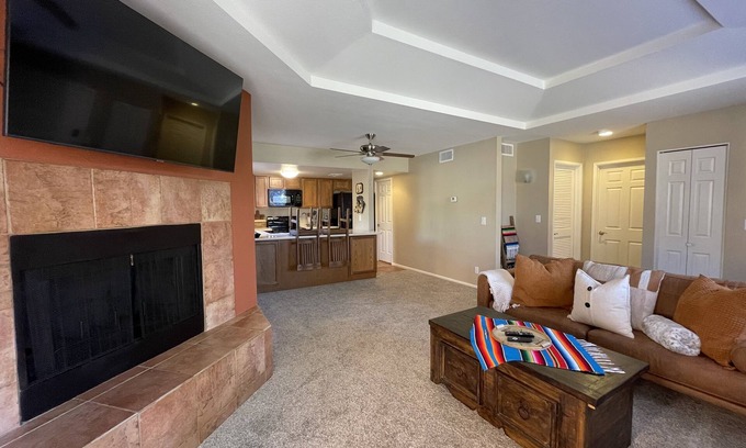 Tucson Condo | Sabino Canyon Sunrise