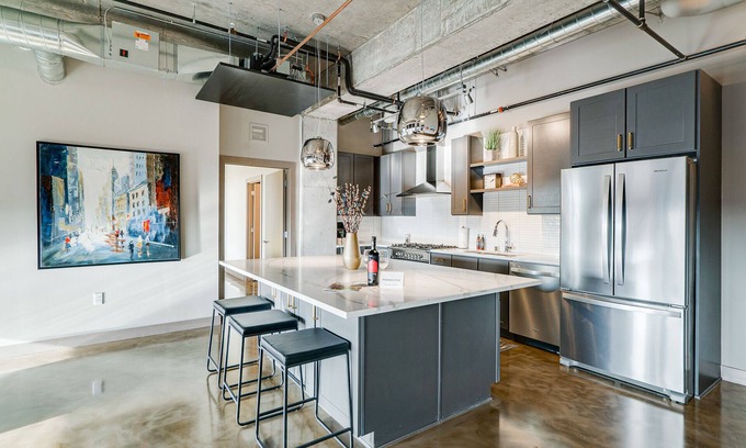 Warehouse District Condo | Sable 91 - Penthouse