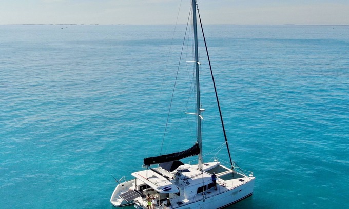 Coconut Grove Boat Rental | Sailing Onboard Catamaran Lagoon 450 Miami & Key Biscayne