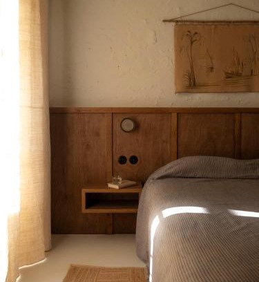 La Celle-sous-Gouzon Apartment | Saint Cado, appartement avec vue sur l'eau