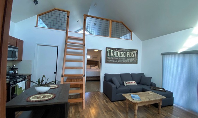 Sandpoint House | Saint Clair Cottage