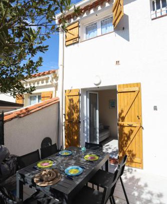 Saint-Cyprien Plage House | Saint Cyprien jolie maison climatisee avec une grande terrasse