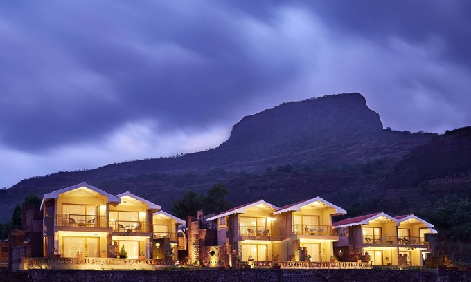 Murbad Hotel | Saj By The Lake