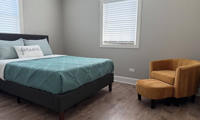 Salem House | Salem Cozy Casita Rio