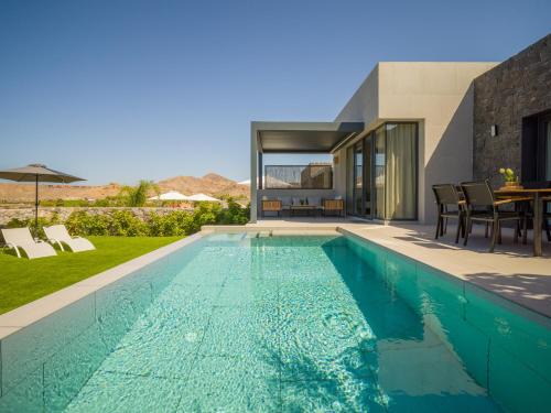 San Bartolome de Tirajana Villa | Salobre Golf Villas Yucas