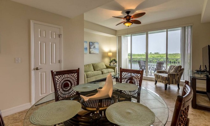 Ruskin Apartment | Salt On The Rim U621 - Little Harbor Beach Resort - Tampa Bay