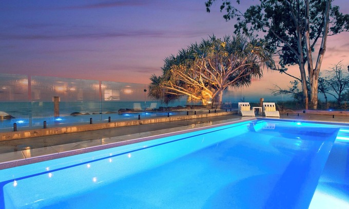 Traviston Apartment | Salt & Stone Villa on the beach - Villa 3 of 4