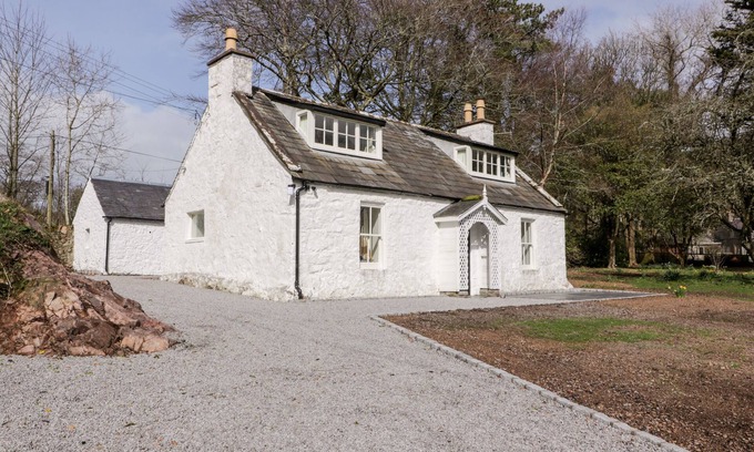 Rockcliffe Cottage | SALTFLATS COTTAGE - ROCKCLIFFE, pet friendly in Dalbeattie