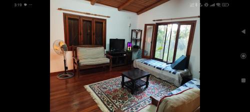 Puerto Leoni House | Saltos del Tabay LOGDE