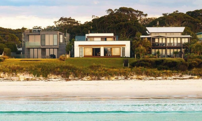 Callala Beach House | 'Saltspray' - Luxe Jervis Bay Beachfront Retreat