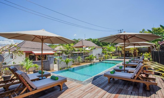 Mushroom Bay Resort | Samanta Huts