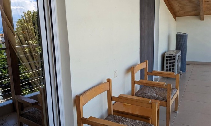 Kamena Vourla Apartment | Samaras Apartments - Sea View Attic