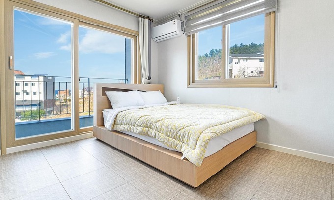 Samcheok House | Samcheok Aramaru Pension