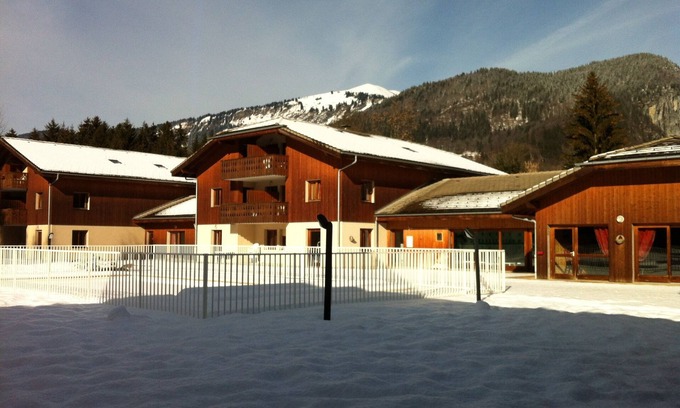 Samoens Apartment | Samoens grand tétras garden level, swimming pools, sauna, park, quiet area